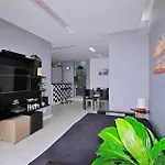 Amplo 2 Quartos Com Vista Mar: 300M Da Praia Copacabana