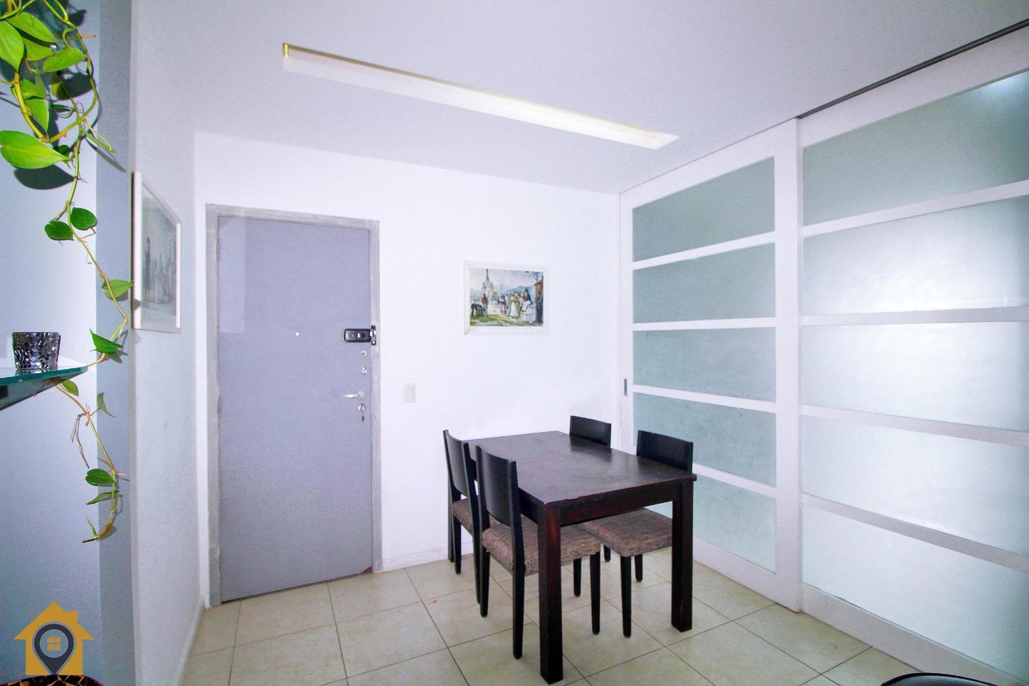 Apartamento Amplo 2 Quartos Com Vista Mar: 300m Da Copacabana