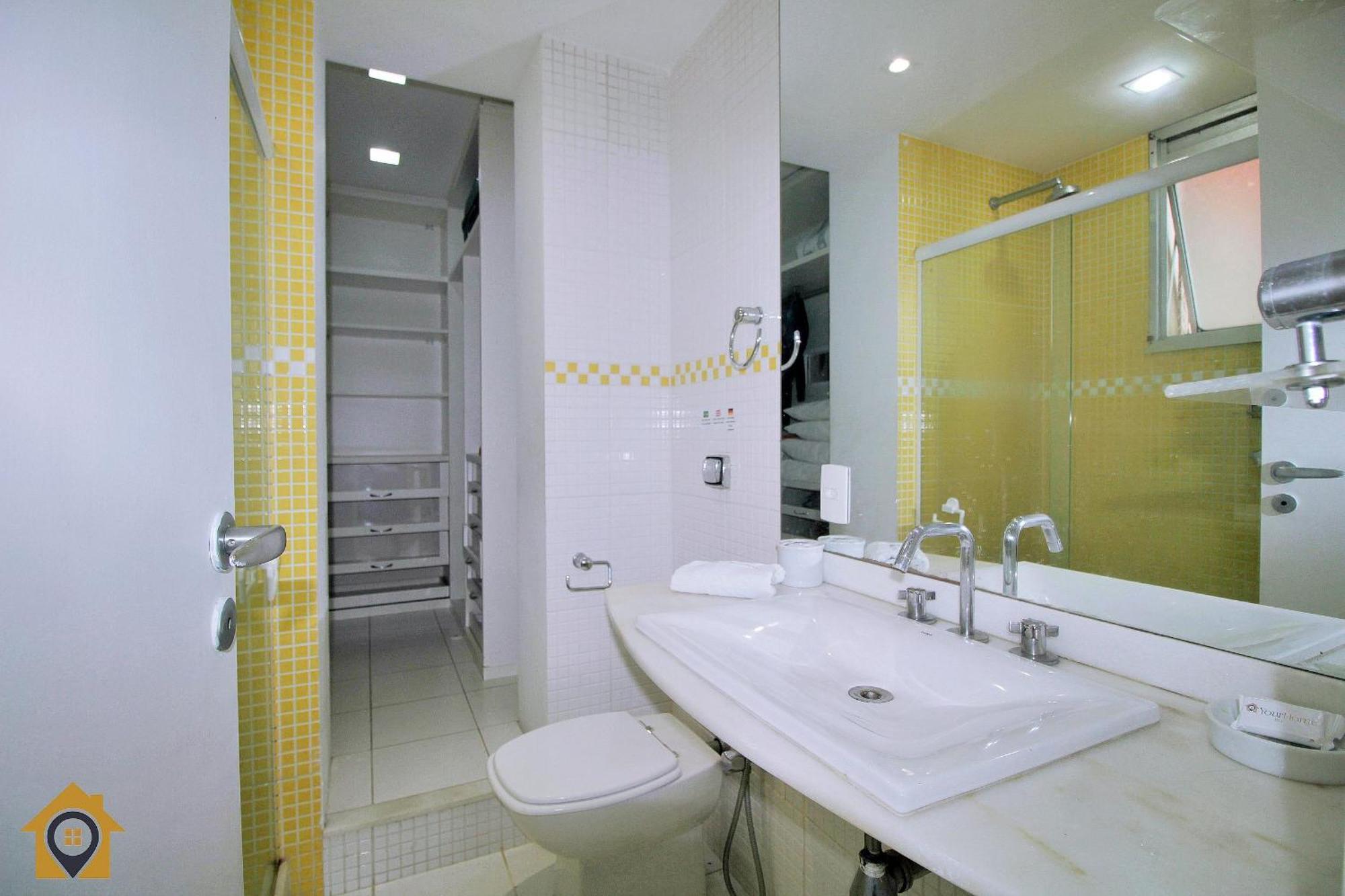 Apartamento Amplo 2 Quartos Com Vista Mar: 300m Da Copacabana Rio de Janeiro
